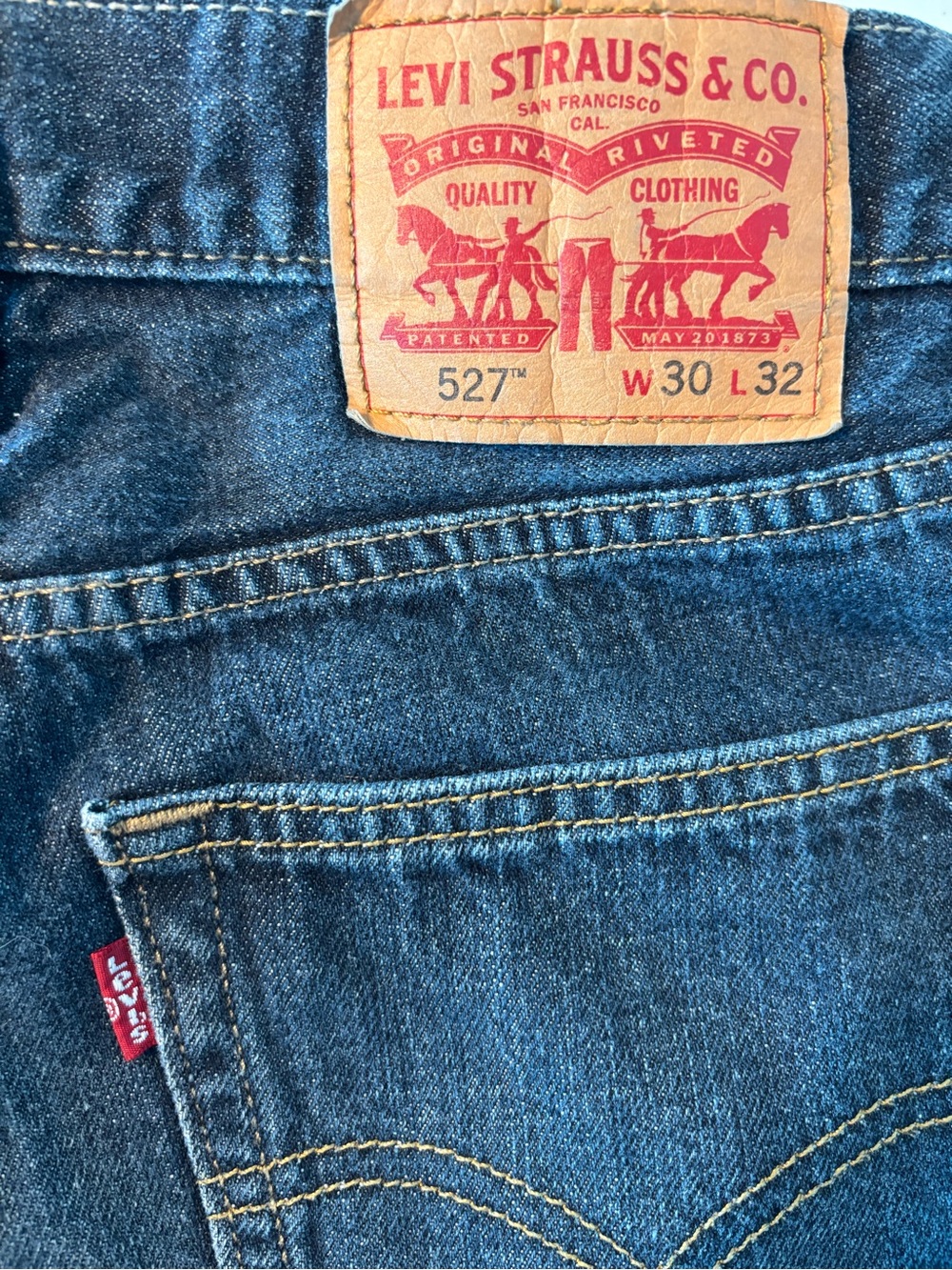 Levi's 527 Men’s Bootcut Jeans in Dark Blue Wash30x32